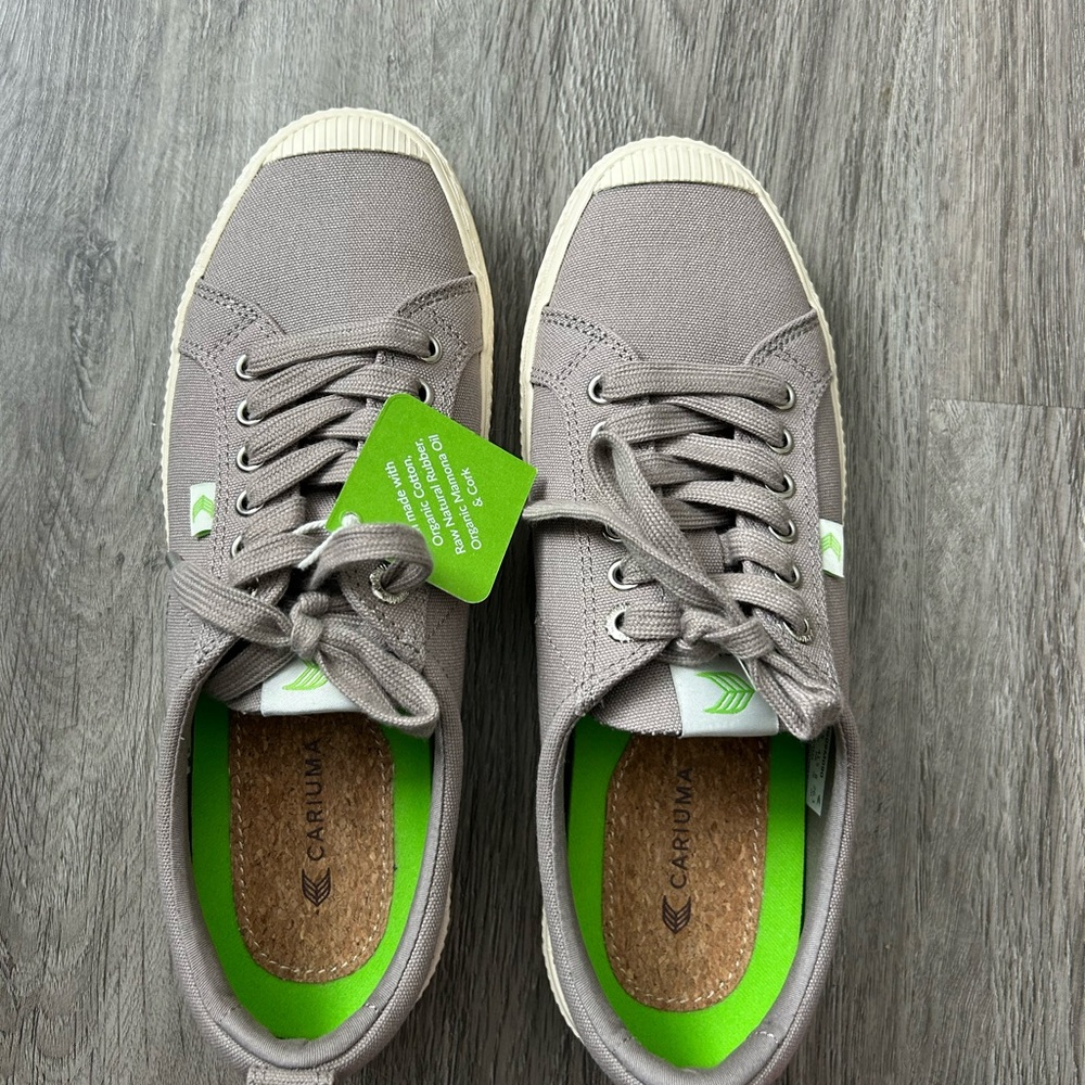 Cariuma Mystic Gray Canvas Sneakers. Mens 9 Women’s 10.5 NWT